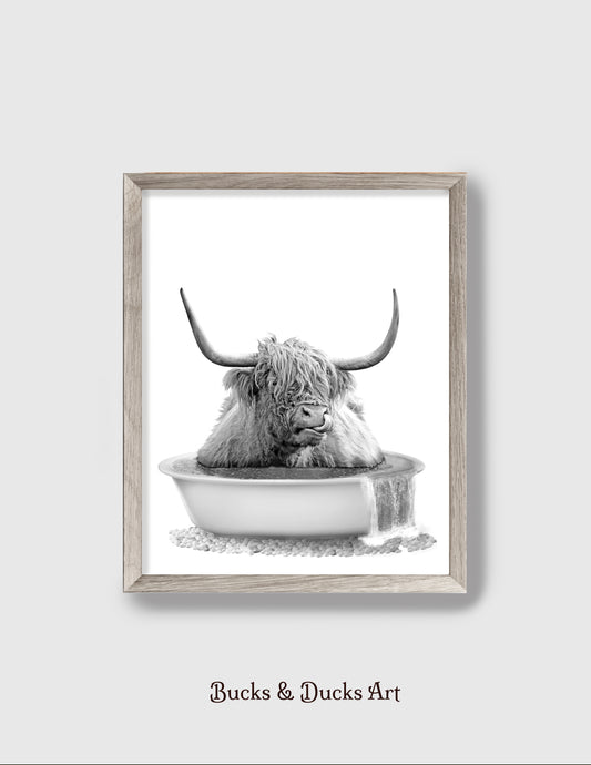 B&W Highland Cow Print, Bathtub Farm Animal Wall Art, Rustic Country Decor